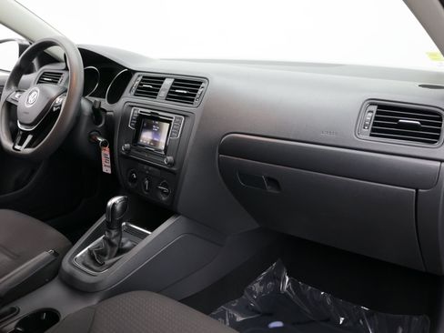 Used 2016 Volkswagen Jetta S FWD image 31