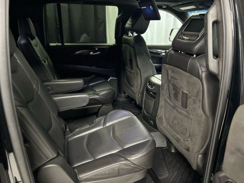 Used 2015 Cadillac Escalade ESV Platinum image 22