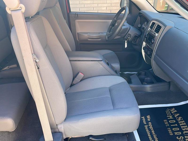 Used 2006 Dodge Dakota SLT w/ R/T Group AWD/4WD image 41