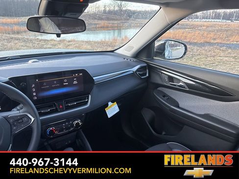 New 2026 Chevrolet TrailBlazer LT w/ Midnight Edition AWD/4WD image 39