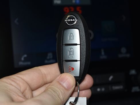 New 2026 Nissan Frontier S image 14