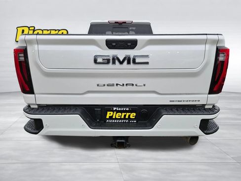 Used 2024 GMC Sierra 3500 Denali Ultimate AWD/4WD image 4