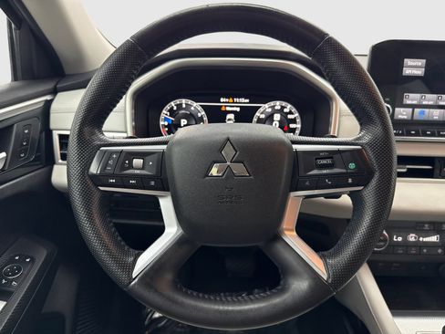 Used 2022 Mitsubishi Outlander SEL FWD image 19