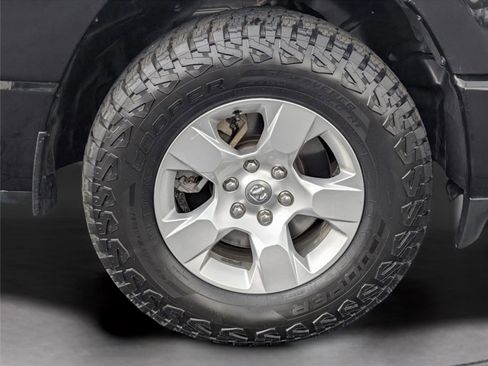 Used 2020 RAM 1500 Big Horn AWD/4WD image 38