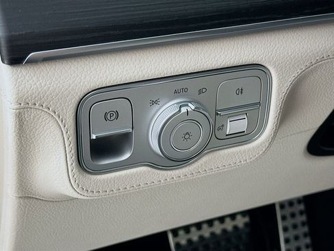 New 2026 Mercedes-Benz GLE 53 AMG 4MATIC Coupe image 11