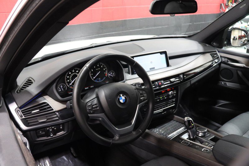 Used 2017 BMW X5 xDrive40e AWD/4WD image 34