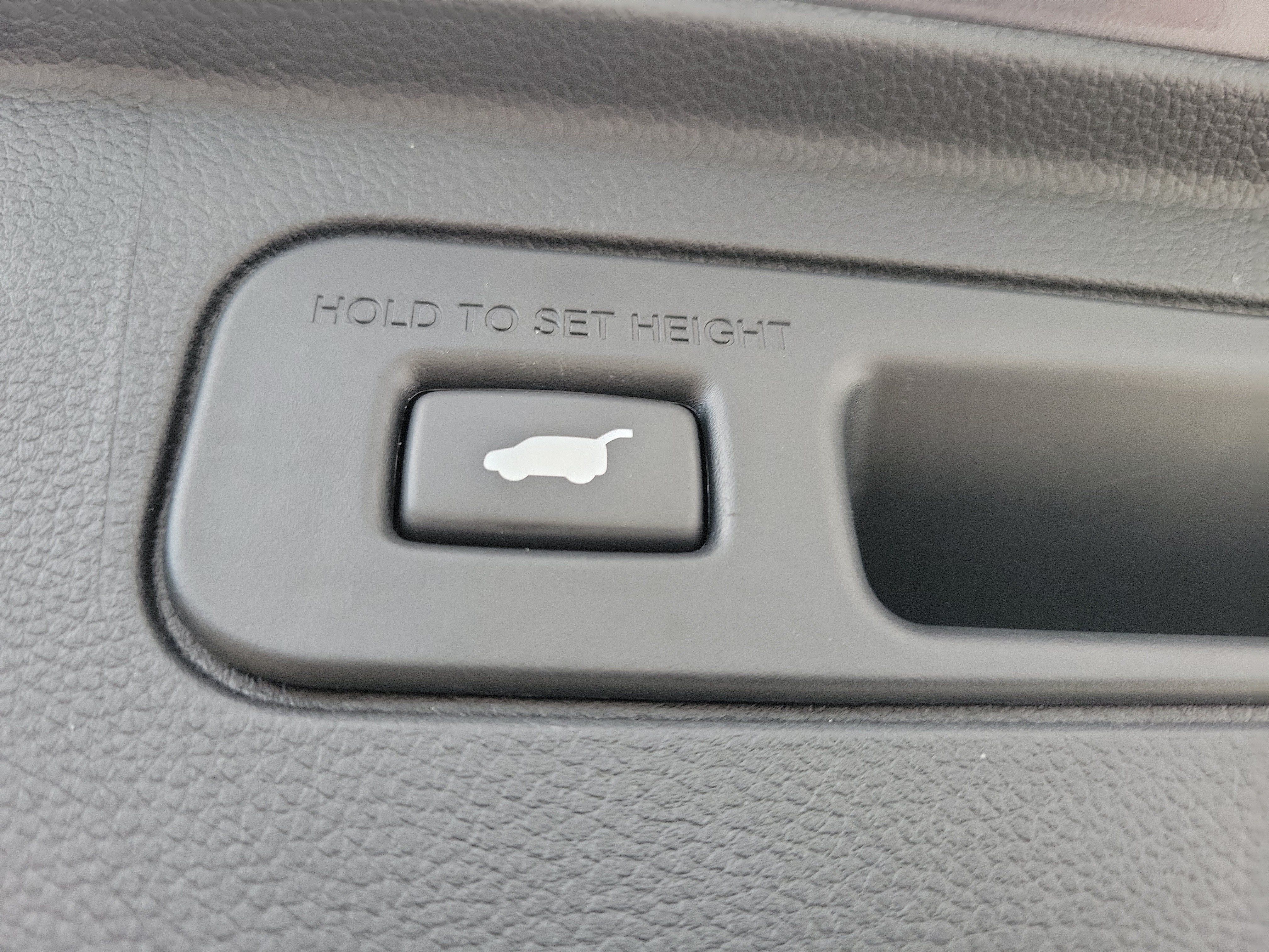Used 2024 Honda Pilot EX-L image 9