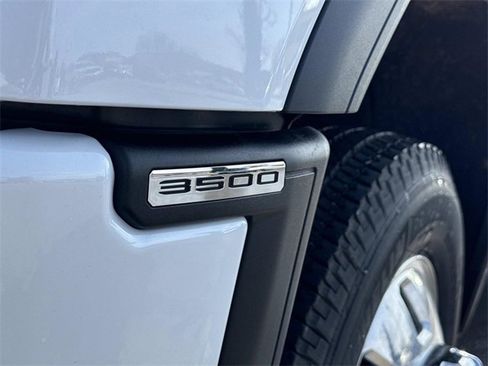 New 2026 GMC Sierra 3500 Denali w/ Denali Reserve Package image 12