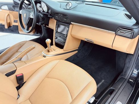 Used 2009 Porsche 911 Carrera S RWD image 5