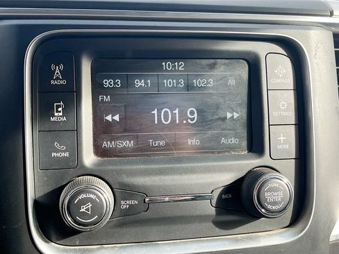 Used 2020 RAM 1500 Classic SLT AWD/4WD image 14