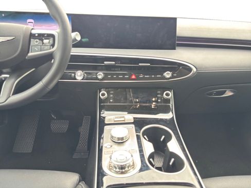 New 2026 Genesis GV70 2.5T AWD/4WD image 11