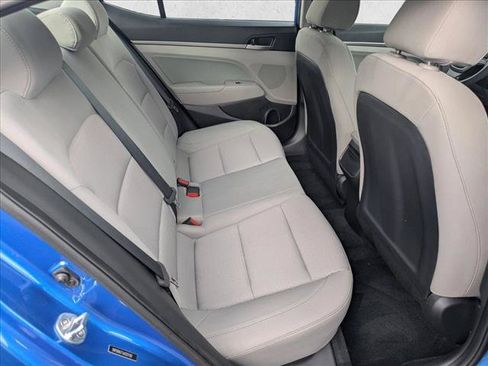 Used 2018 Hyundai Elantra SEL FWD image 18