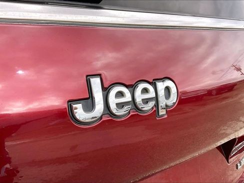 Used 2021 Jeep Grand Cherokee L Limited RWD image 37