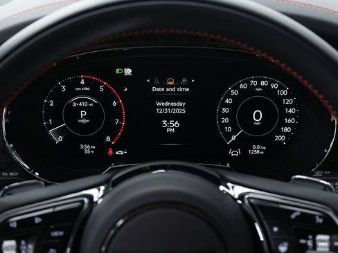 Certified 2025 Bentley Bentayga image 39