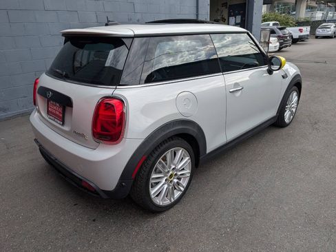 Used 2023 MINI Cooper SE FWD image 3