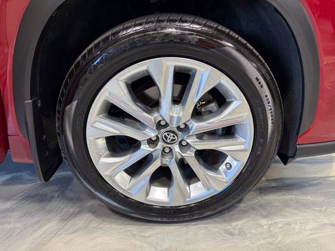 Used 2021 Toyota Highlander Limited AWD/4WD image 30
