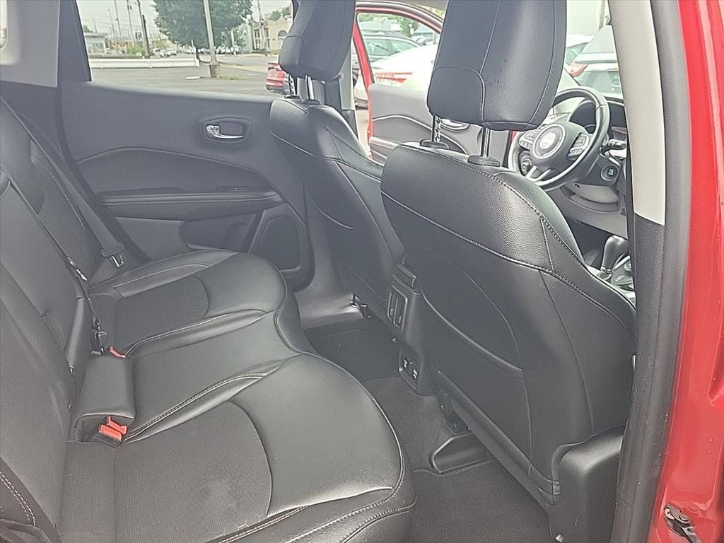 Used 2019 Jeep Compass Latitude AWD/4WD image 21