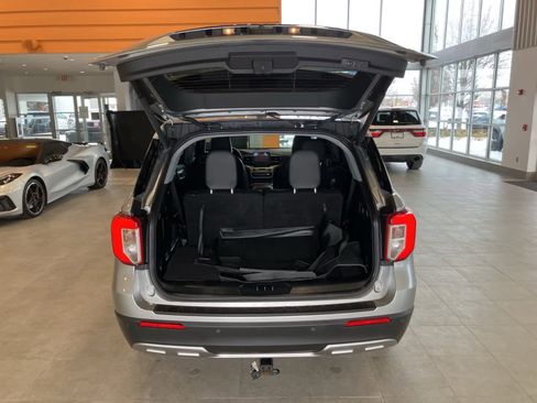 Used 2023 Ford Explorer XLT w/ Equipment Group 202A image 27