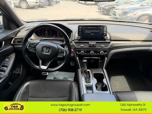 Used 2018 Honda Accord Sport image 11