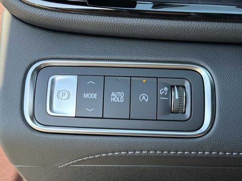 New 2026 Buick Enclave Avenir w/ Super Cruise Package image 18