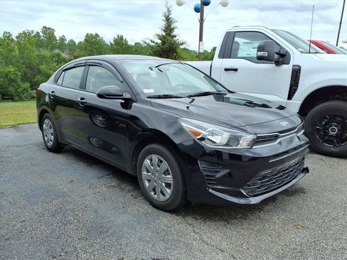 Used 2021 Kia Rio S FWD image 3