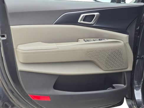 New 2026 Kia Carnival FWD image 15
