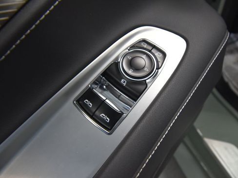 Used 2024 Chevrolet Corvette Stingray Preferred Cpe w/ Battery Protection Package image 5