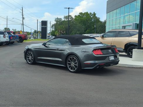 Used 2018 Ford Mustang Convertible w/ Equipment Group 101A RWD image 5