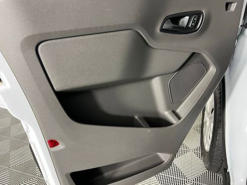 Used 2024 Ford Transit 350 XLT image 23