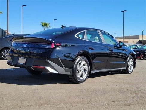 New 2026 Hyundai Sonata SE image 2