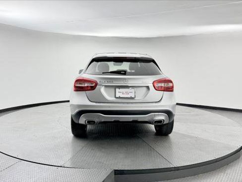 Used 2018 Mercedes-Benz GLA 250 4MATIC image 7