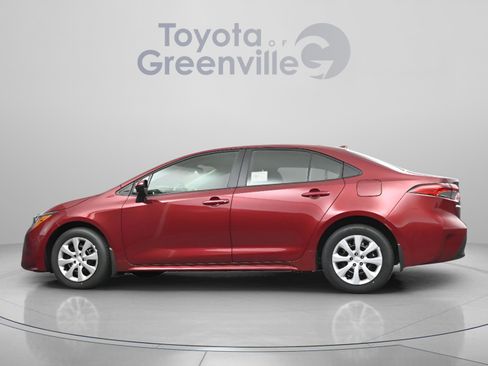 Used 2025 Toyota Corolla LE FWD image 6