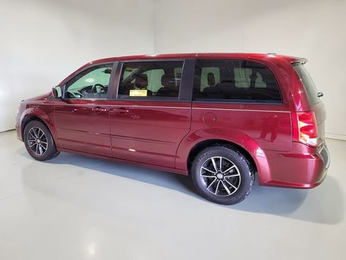 Used 2017 Dodge Grand Caravan GT image 19
