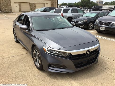Used 2019 Honda Accord EX image 6