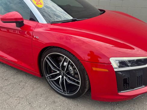 Used 2018 Audi R8 V10 AWD/4WD image 9