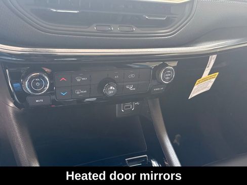New 2026 Jeep Compass Latitude AWD/4WD image 14