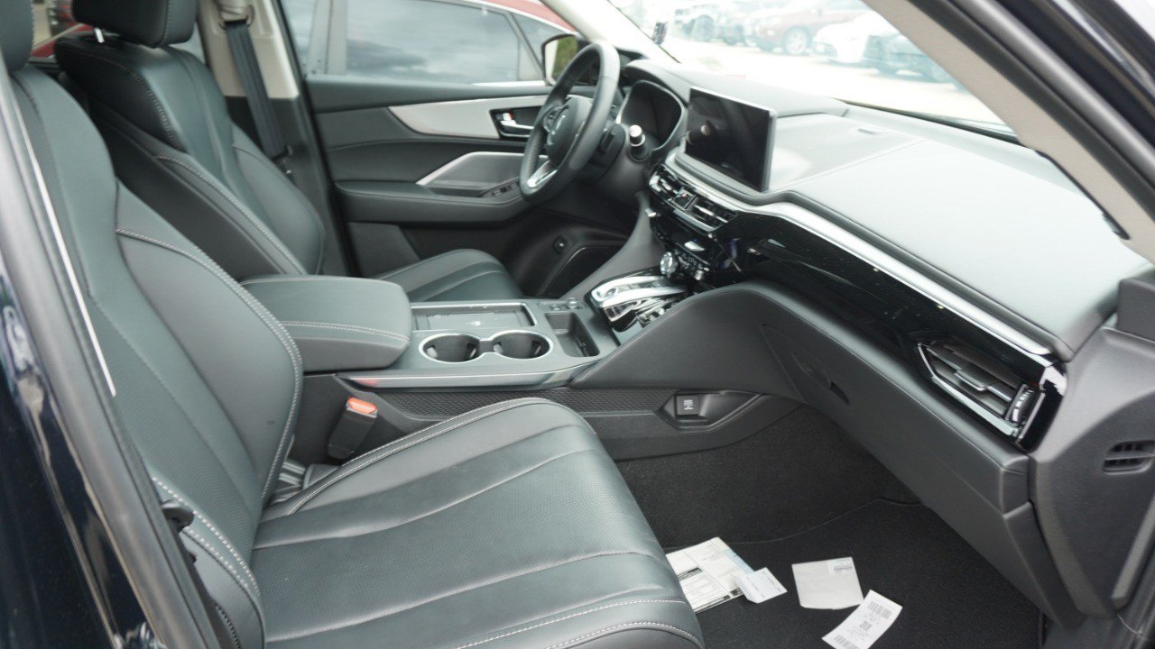 Used 2026 Acura MDX w/ Technology Package FWD image 11