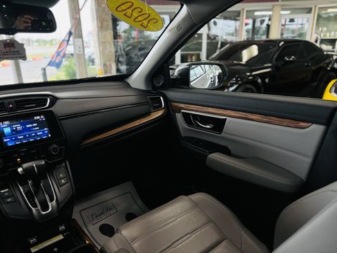 Used 2020 Honda CR-V Touring image 44
