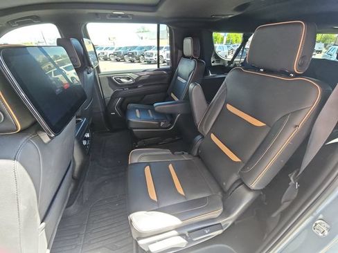 Used 2023 GMC Yukon XL AT4 w/ AT4 Premium Package AWD/4WD image 28