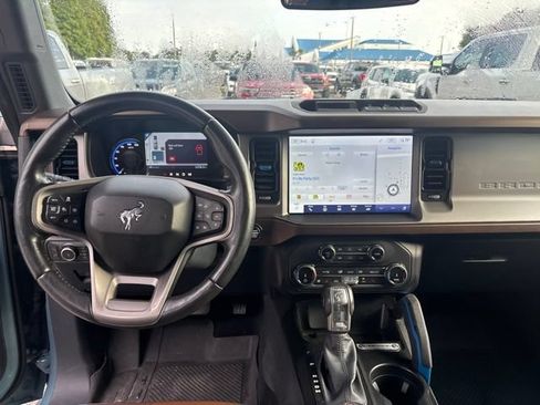 Used 2022 Ford Bronco Outer Banks AWD/4WD image 11