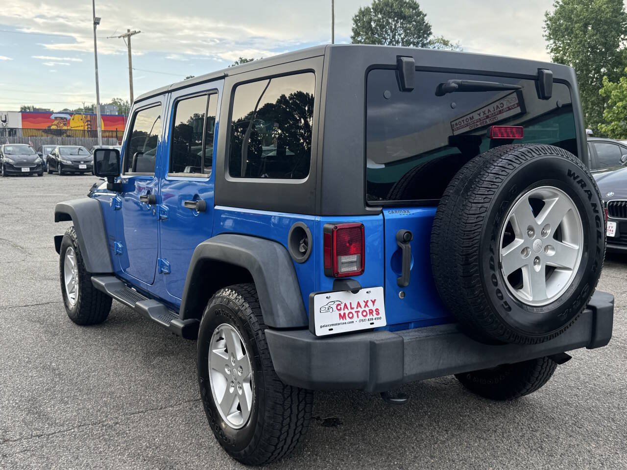 Used 2015 Jeep Wrangler Unlimited Sport w/ Quick Order Package 24S AWD/4WD image 5