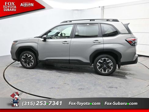 Certified 2025 Subaru Forester Premium image 13