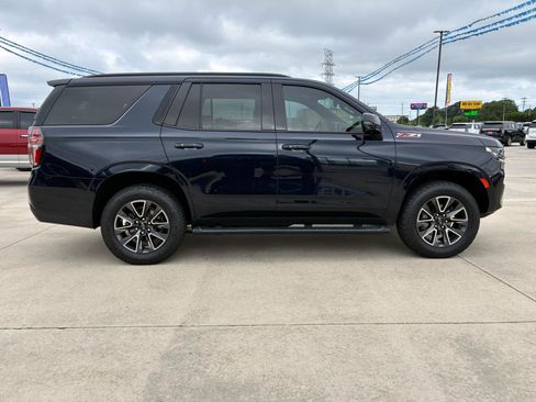 Used 2021 Chevrolet Tahoe Z71 w/ Luxury Package AWD/4WD image 5