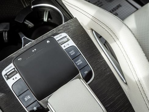 Used 2020 Mercedes-Benz GLE 350 4MATIC image 22