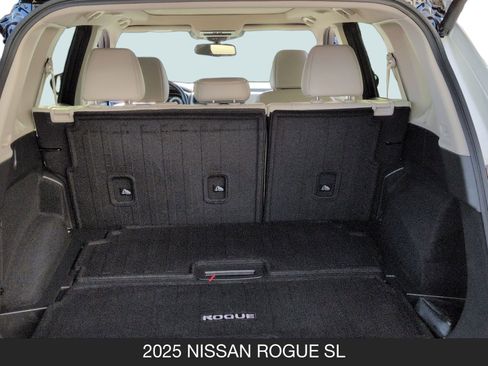 Certified 2025 Nissan Rogue SL w/ Tech Package image 21