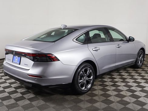 New 2026 Honda Accord EX-L image 5