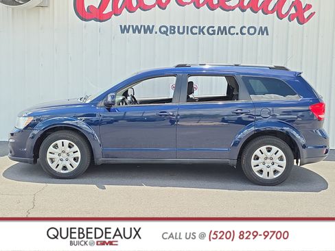 Used 2019 Dodge Journey SE w/ Connectivity Group FWD image 4