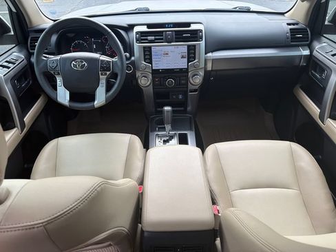 Used 2022 Toyota 4Runner SR5 Premium w/ Moonroof Package RWD image 24