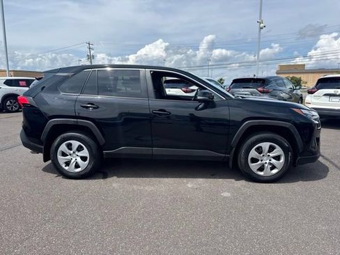Used 2023 Toyota RAV4 LE AWD/4WD image 4