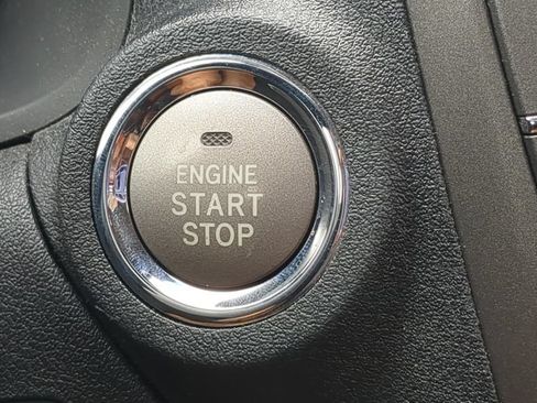 Used 2013 Lexus IS 250C w/ Luxury Pkg RWD image 22